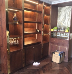 tủ rựu gỗ cao cấp linh nga