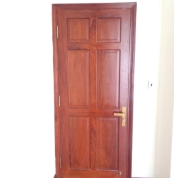 cửa gỗ cao cấp hcm